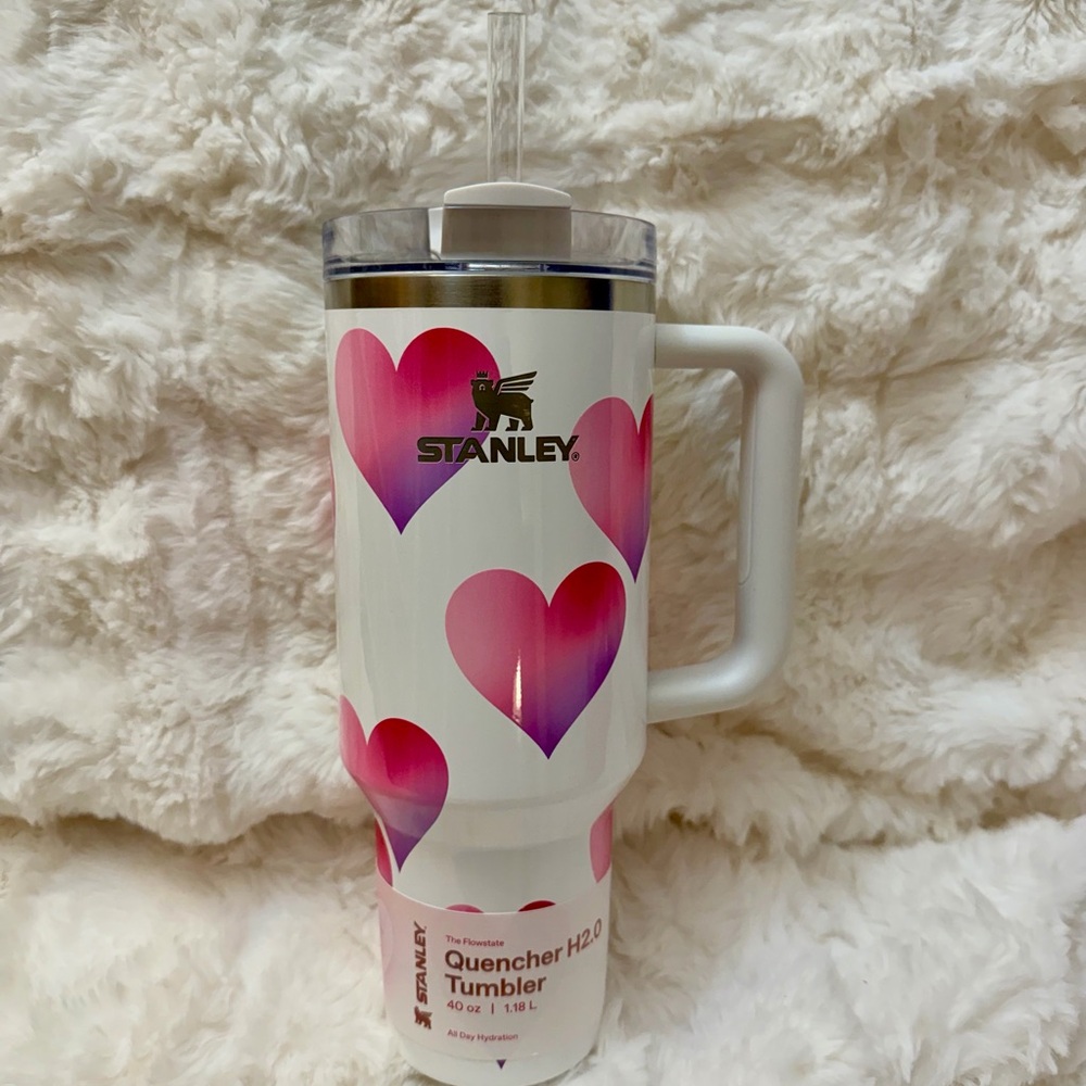Stanley 40 oz Frost Heart Gradient
